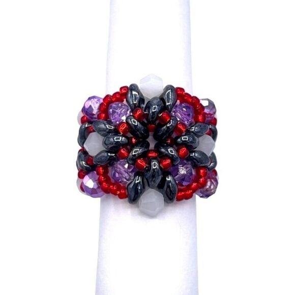 Hematite Black with Amethyst and Ruby Crystal Beaded Statement Ring Size 7 - Picture 2 of 8